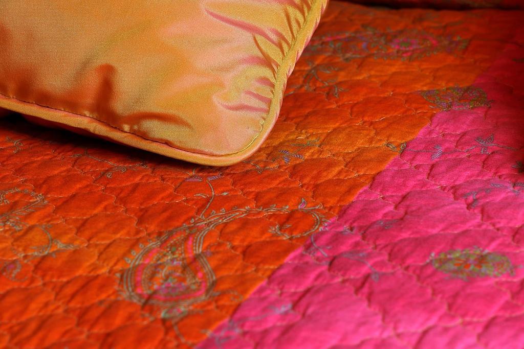 Les Quimeres Falset Room photo